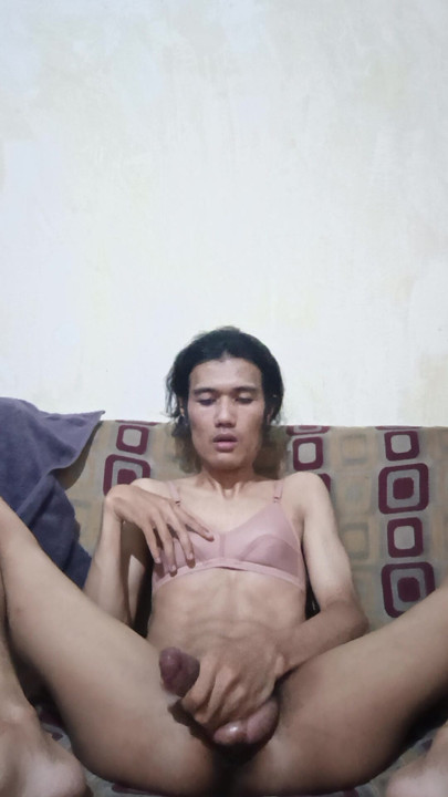 Indonesian Hijab Masturbating Shemale Nude