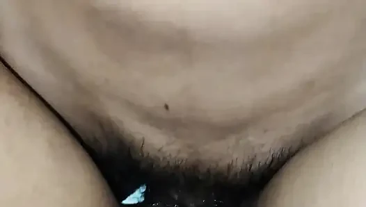 Malam pertama dengan wanita cantik yang penuh gairah malam pertama