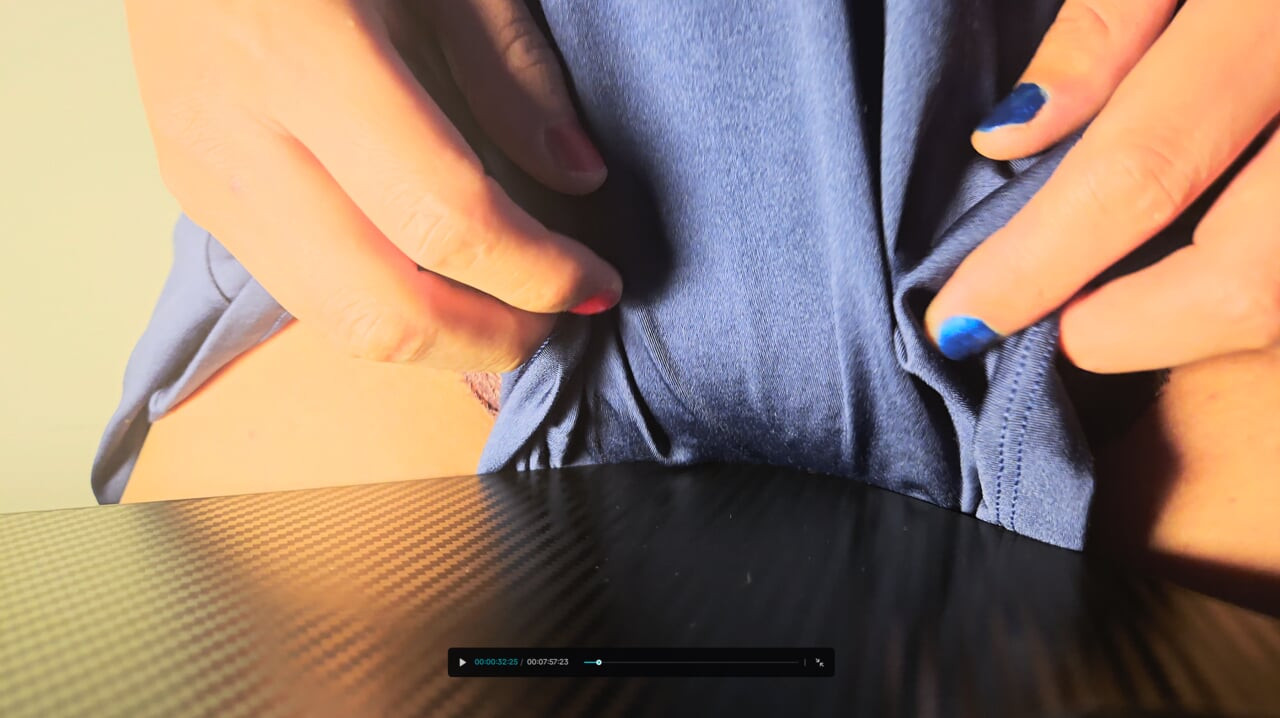So Much Cum I Couldn't Hold It In - Who's going to lick it?