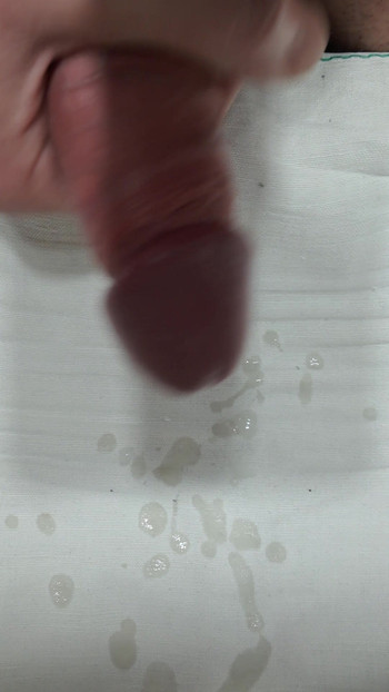 Unexpected cumshot!!