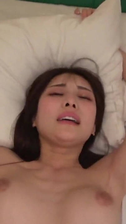 Parte 2 "Eu quero suprimir minha libido ...Tsubaki (29), uma mulher casada transcendentemente bonita que era viciada em traição, tem um corpo perfeito convulsionando por todo o corpo durante o último SEXO antes da gravidez! | Clipe 3