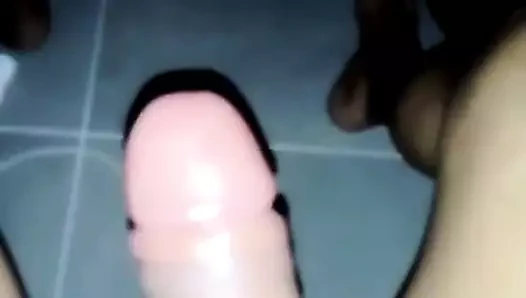 MASTURBAZIONE CON SBORRATA
