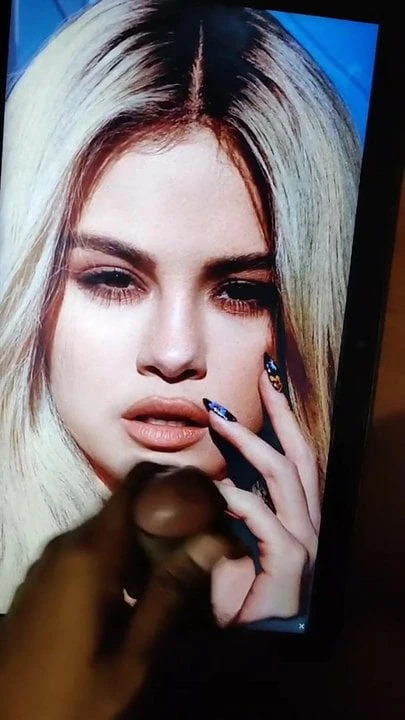 Selena Gomez Cum Facial #3