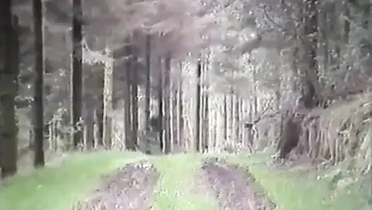 Electric Blue Special - cewek kulit hitam dan biru 1