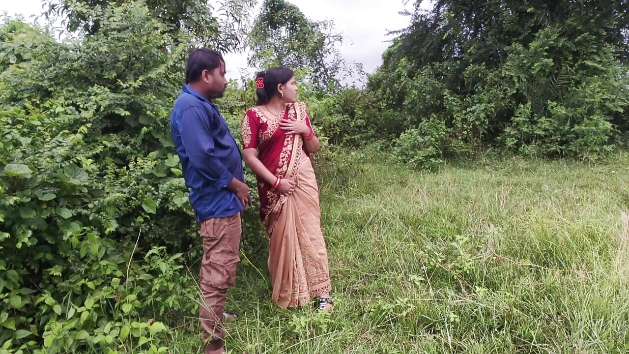 Odia village house wife hard - core fuck with her boyfriend in forest, odia wife sex in outdoor forest