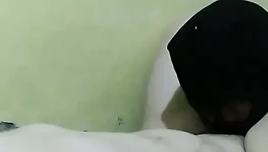 Masseuse gets beautiful and sexy female customers