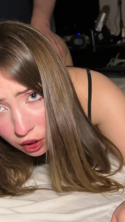 J’ai Baisé Une E-girl Pour Une Canette De Boisson Énergisante