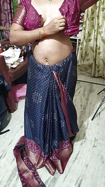 Desi Beautiful Indian Stepmama's Secret Romance
