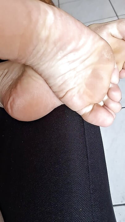MILF Squirt and Exhib