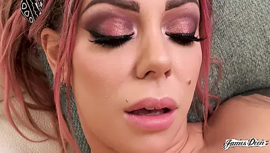 James deen diwawancara sama si tante semok karma rx sebelum memeknya dientot habis-habisan