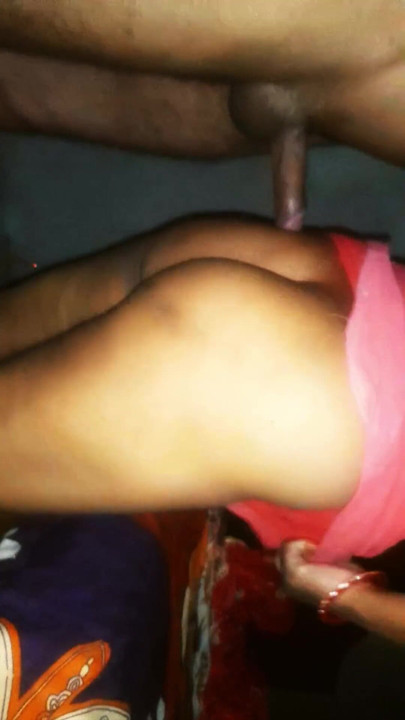 Desi romantisk garil ki muhme chudai krimpai hardchudai | Clip 1