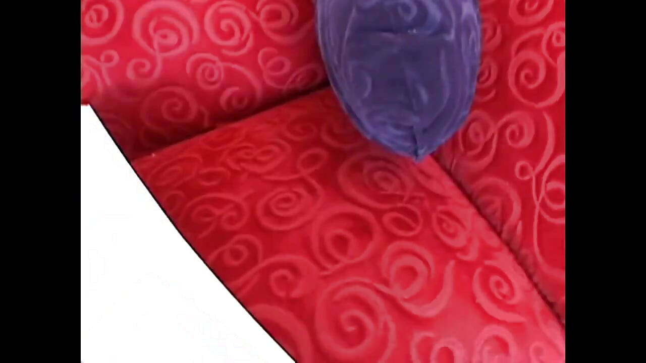 Jaši moju malu kurvu sa velikim crnim bambusom!!