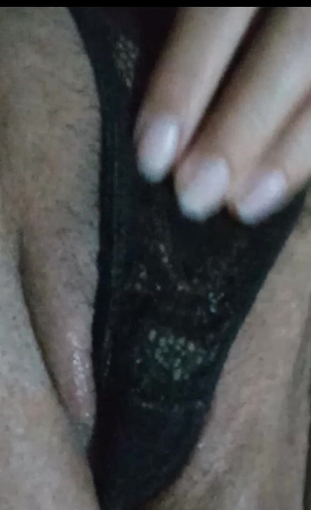 Arjantinli gotik mastürbasyon yapıyor