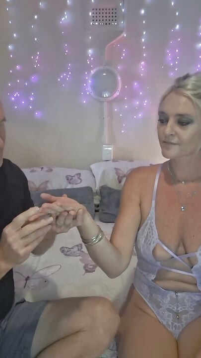 Real Amateur Couple Biting Play - Leaving Deep Marks on My Fingers