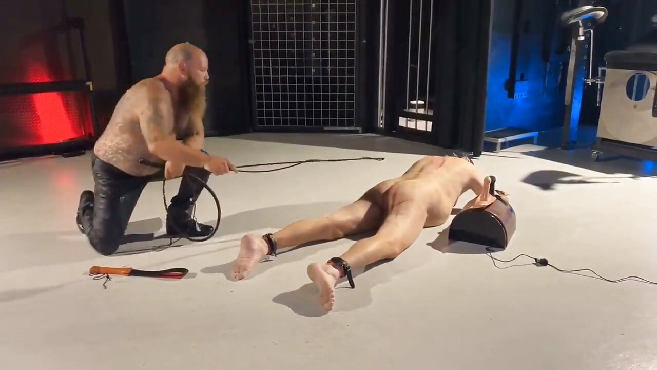 Hardcore Session with Male Slave