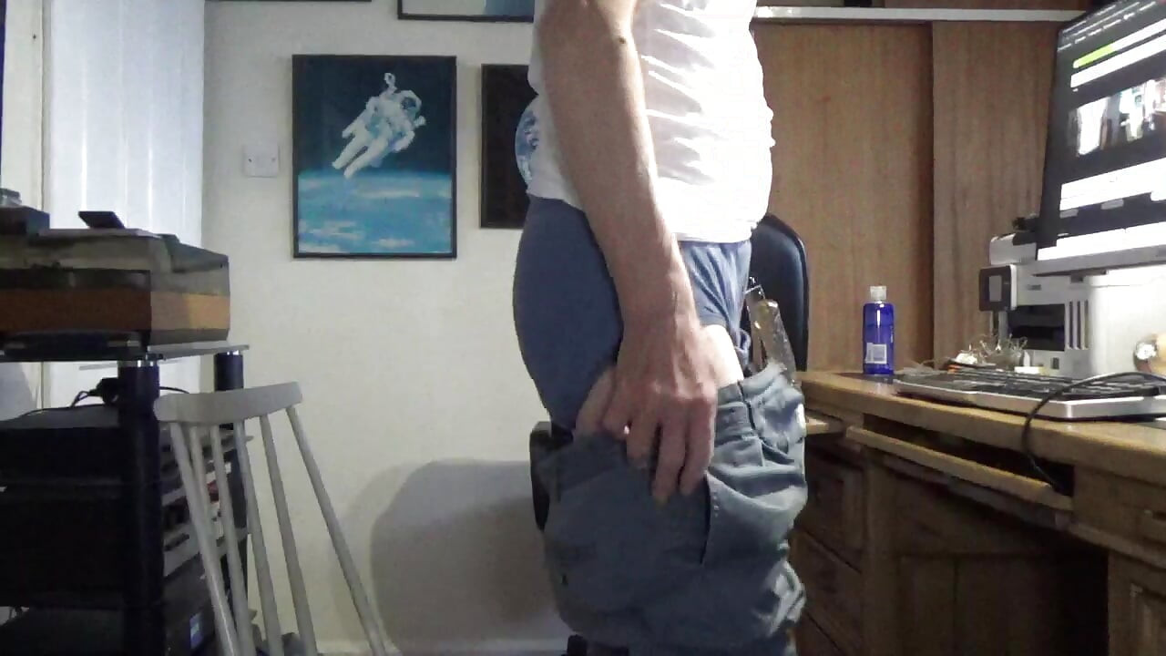 Private Show - Strip,suck Dildoes and Cum Shot