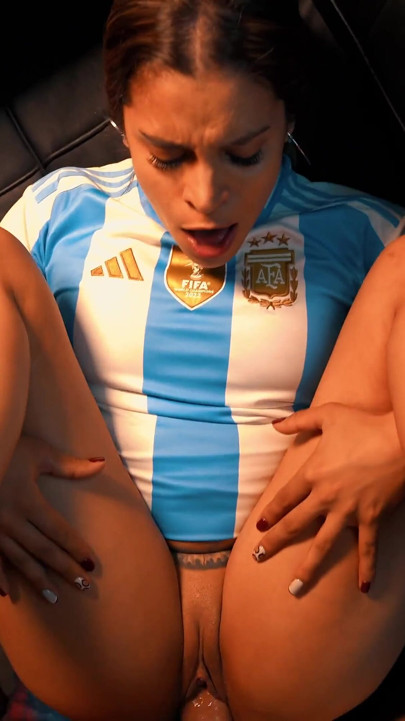Hot Argentinian Latina Does Twerking and Hardcore Before the World Cup