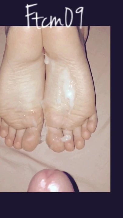 Cum on her soles