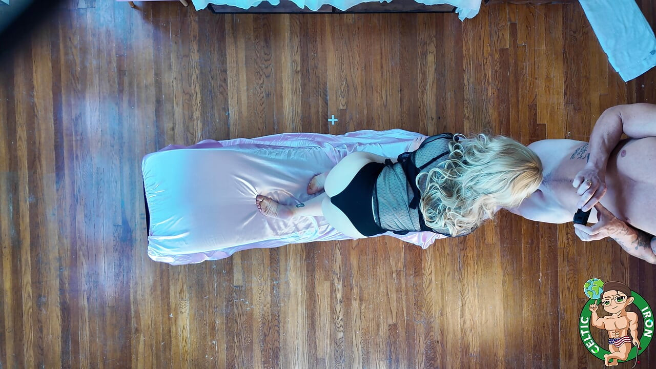 Grande culo rubia deepthroat doggystyle 4k voyeur