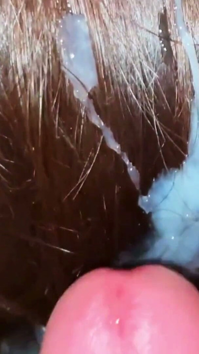 Acest remediu natural îți va întări PĂRUL! Ejaculare pe păr. Periatul spermei în păr. | Clip 1