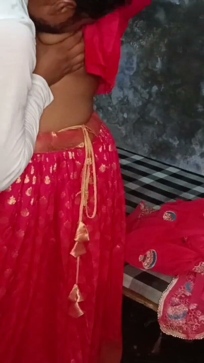Desi GF BF made MMS leaked in OYO Xxx, Desi Village GF pink pussy fuck | Clip 1