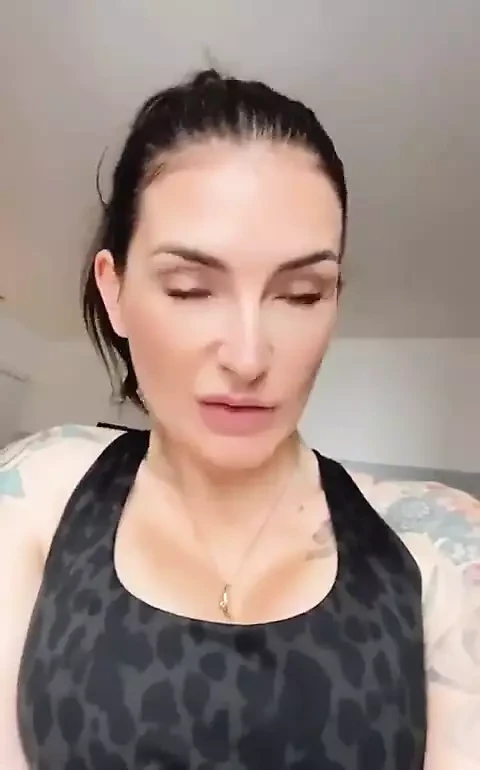 在这个情人节，我实际上不能让你更容易地对待你的女王。