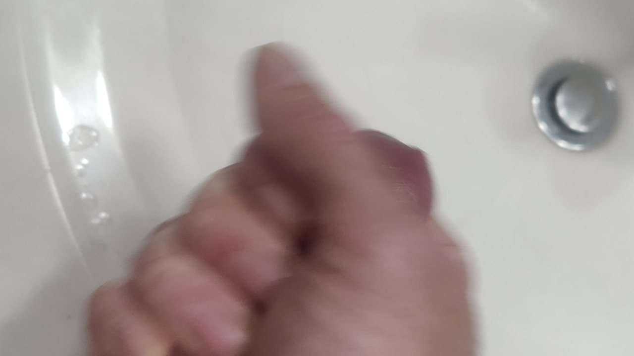 Taşaklarımı yalarken bunları yutabilir misin?