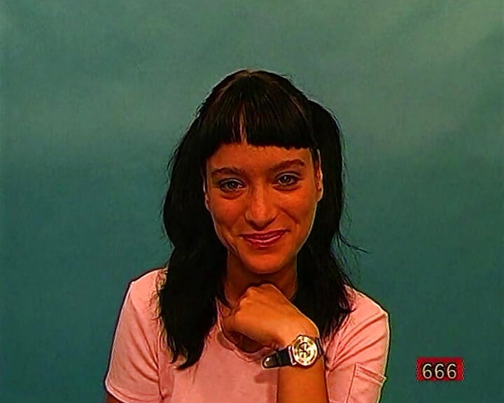 İlk kez işeme ve boşalma bukkake ve vintage klip ggg John Thompson'ı yutuyor