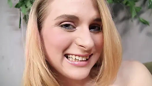 Нервная новенька