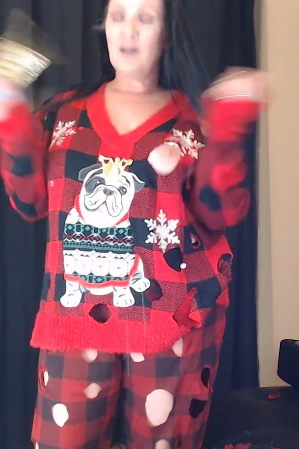 聖誕衣服上的破洞