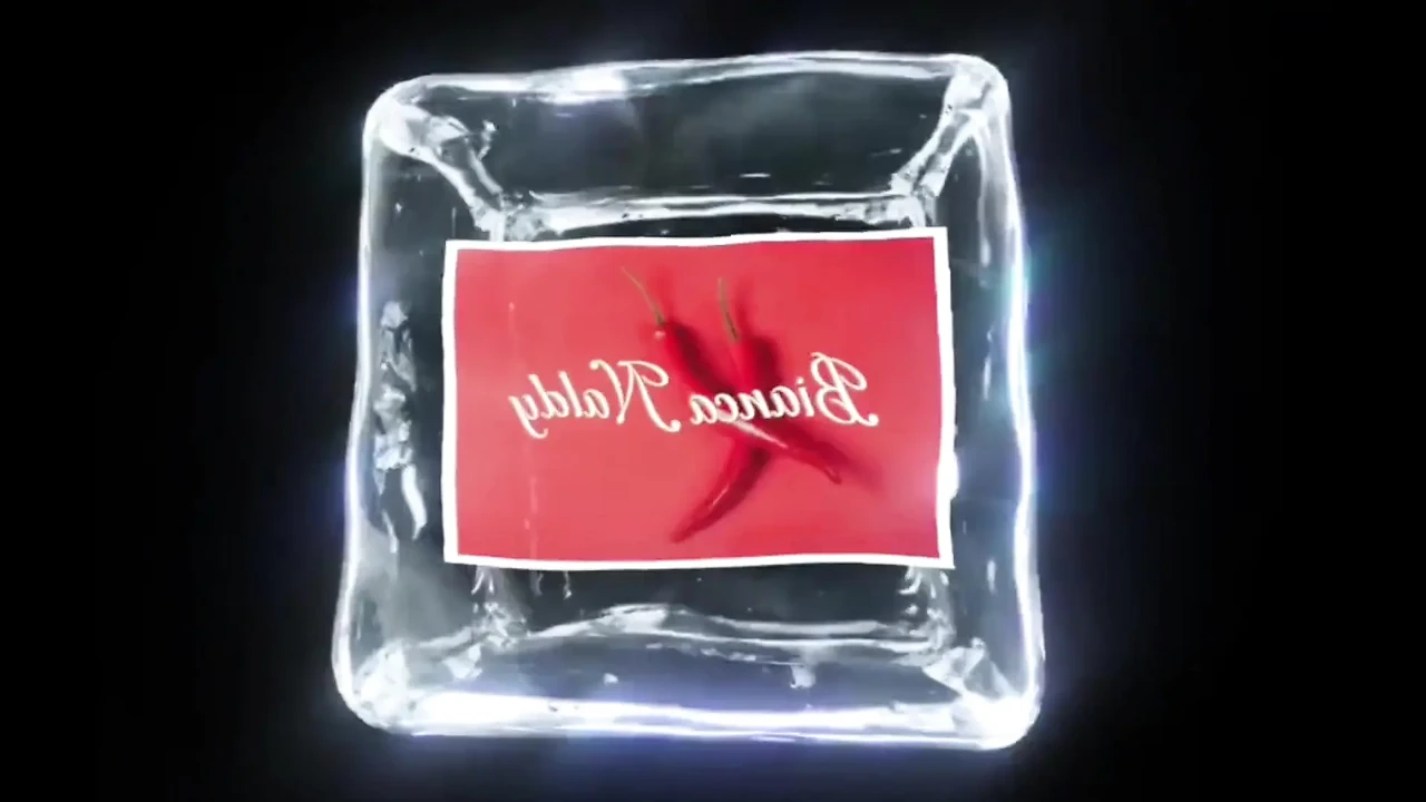 Nóng MILF cảm thấy sừng cho con riêng của cô ấy