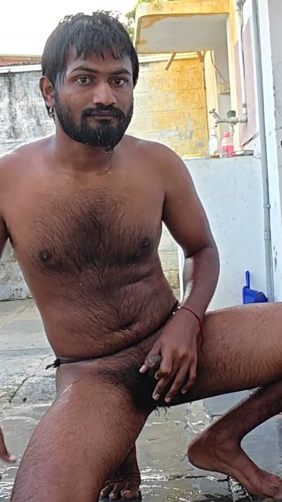 XHard - Outside Bathing Video Kumbha Manoj Kumar | Clip 1