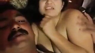 Старик занимается сексом со своей молодой женой