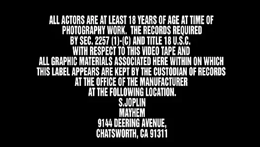 Schöne schöne heiße MILF wird von seinem freund mit einem harten schwanz gefickt