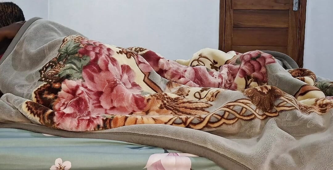 He fucks me well and deliciously, but my husband loved twerking on his dick until I reached orgasm.