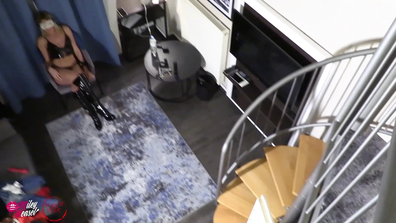 Redhead Dominates in Intense Session - Watch Now!