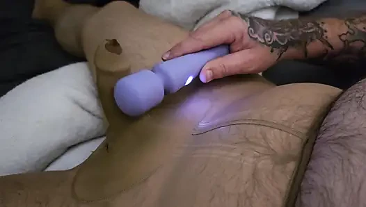 Pantyhose cumshot