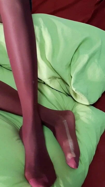 My Feet in a purple pantyhose – close-up