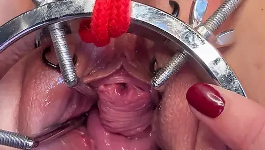Sklavin s lagi asik ngentot lubang dan serviksnya sambil kencing