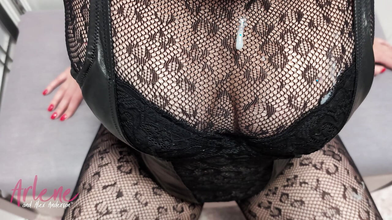 אוסף המציצות של ארלין, חלק 2 (cc_comp11)