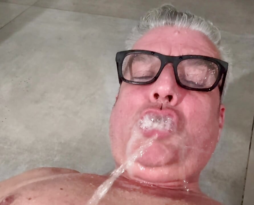 Engole meu mijo 20