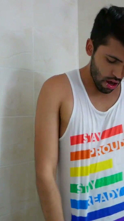 Hot colombian guy pissing all over his body and jerking off - Camilo Brown | Clip 2