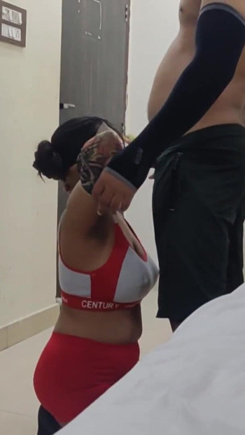 Jebanje devojke iz teretane kod kuće - HD PORNO | Klip 1