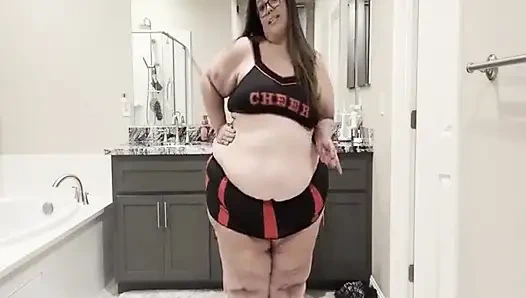 Surga montok: permainan peran kostum menggoda (sd)