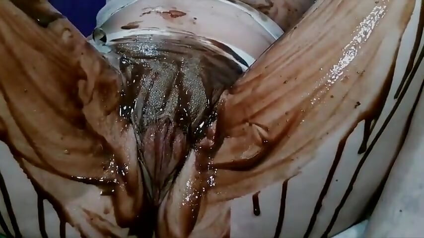 Pussy soaking and cumming with chocolate over clit