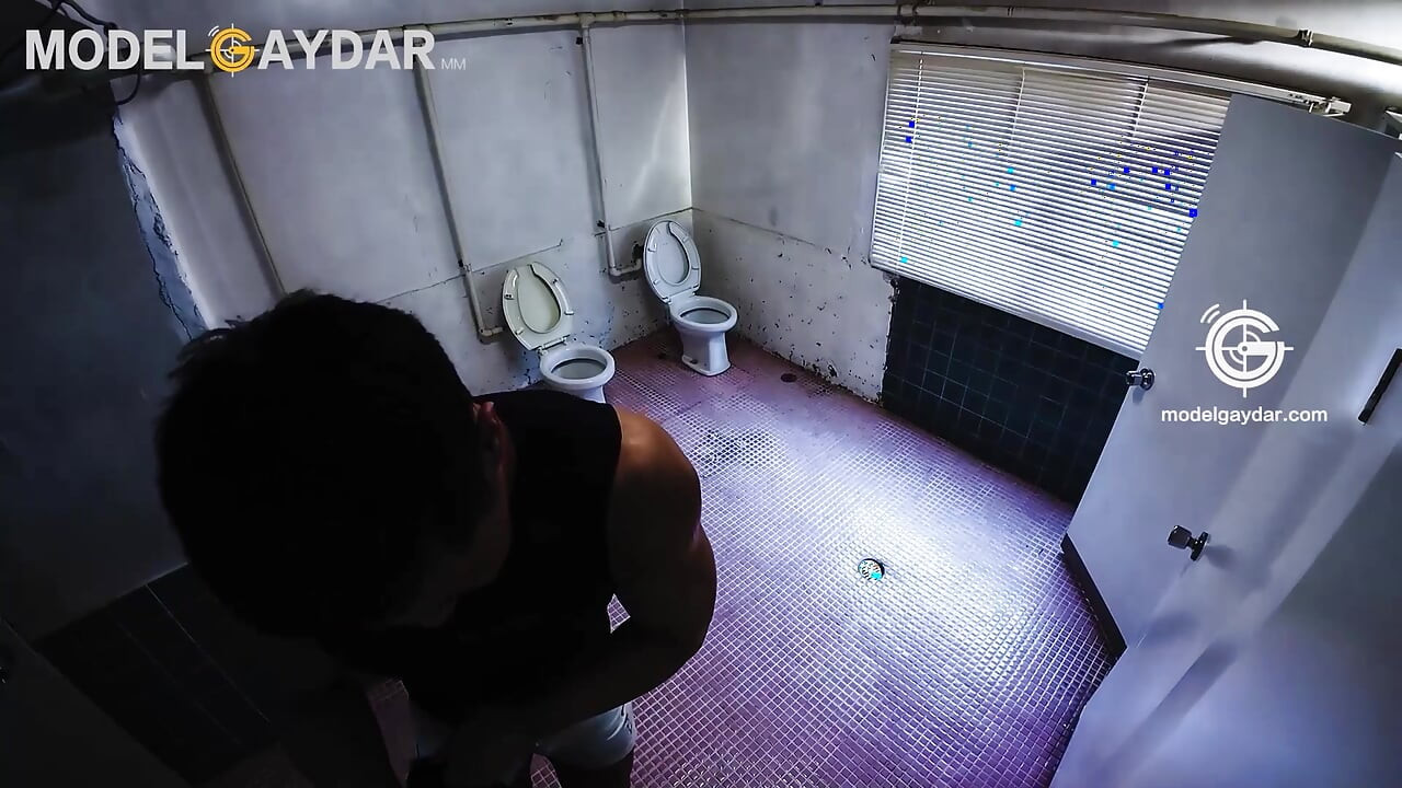 Piss Lover Drinks It All at Public Toilet