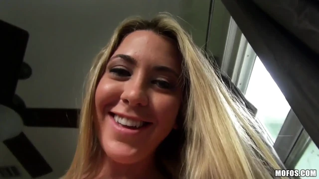 I Know That Girl - Vanessa X Flashes Her Big Perfect Boobs