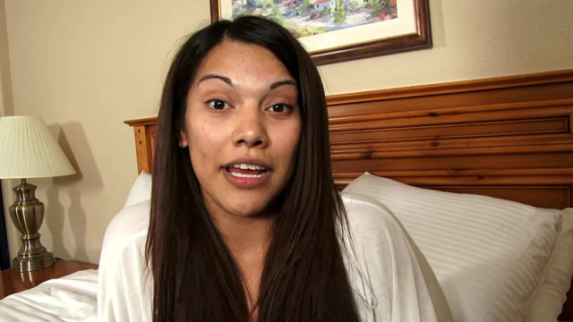 SEX TOURIST WITH SMALL COCK MAKES HER LAUGH