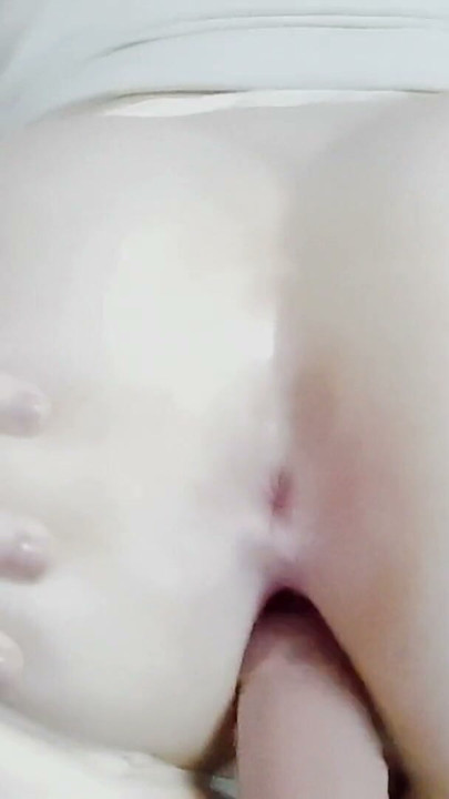 Stepsister in leggings seduced me I couldn't resist and fucked her tight pussy while we were alone at home | Clip 1