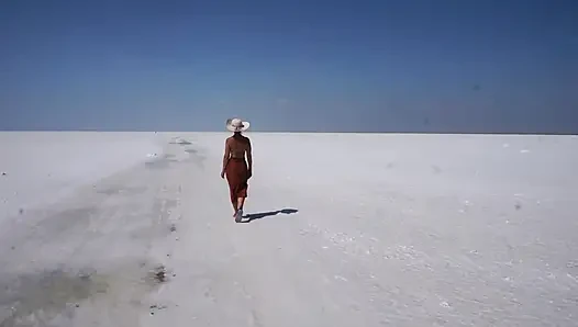 Белая соль пустыни
